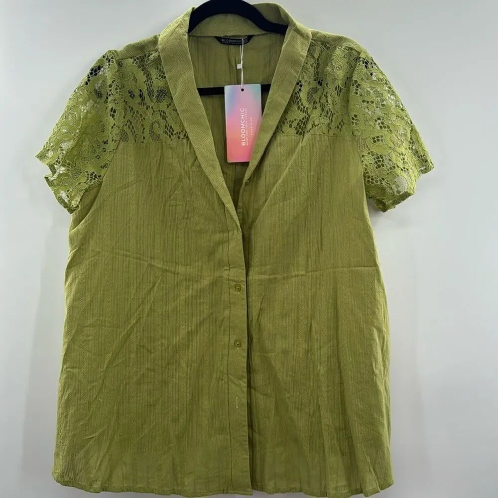3For$20 Bloomchic Green Button Down Blouse NWT size 12